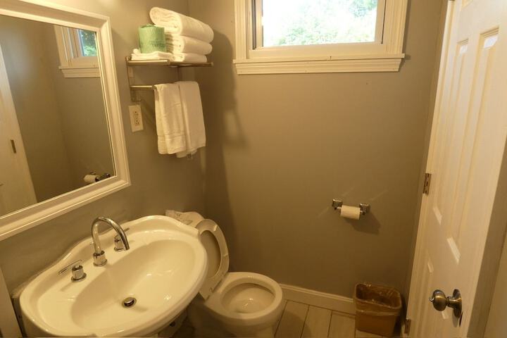 Aquastar Inn