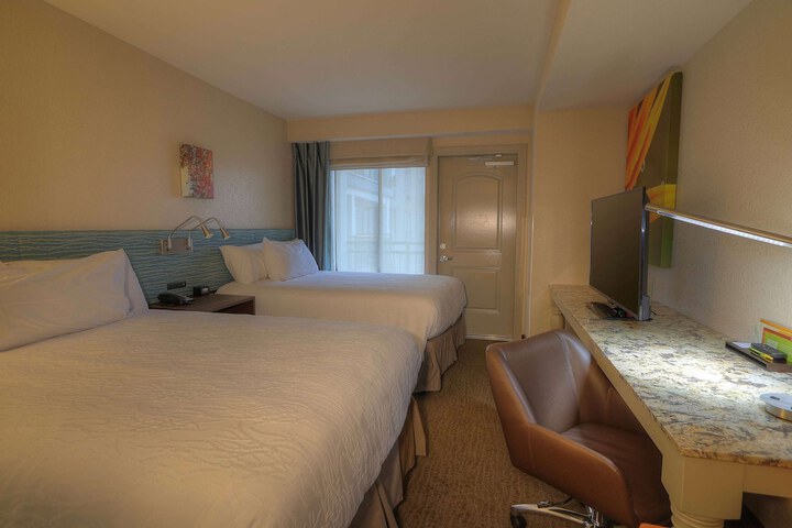 Room 53 of 85