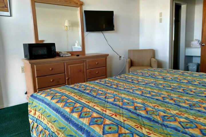 Room 16 of 35