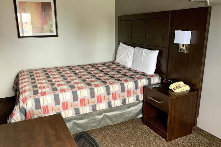 Room 16 of 26