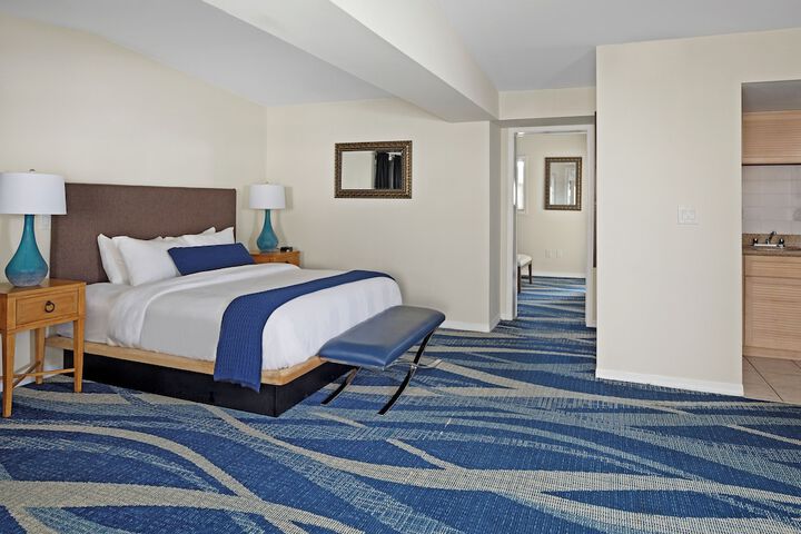 Reefhouse Resort & Marina