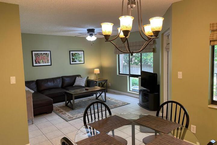 Wander Residence Condo near Fort DeSoto