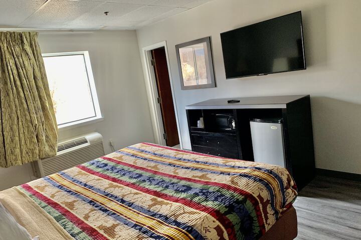 Room 21 of 33