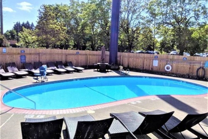 Pool 7 of 58