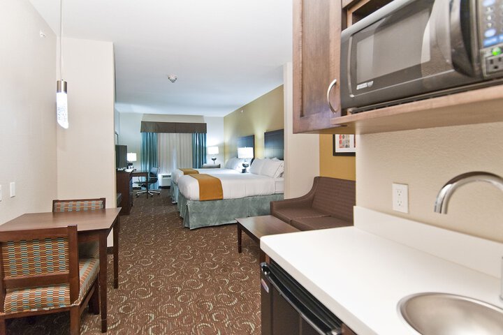 Room 30 of 51