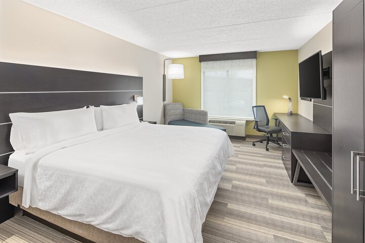 Holiday Inn Express & Suites Greenville-I-85 & Woodruff Rd by IHG