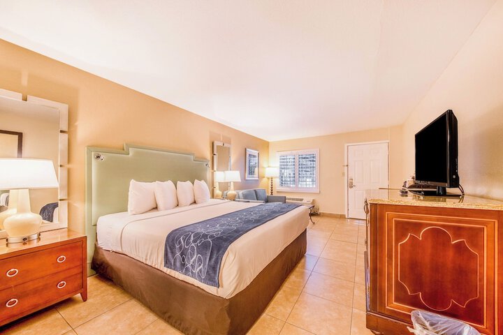 Room 13 of 15