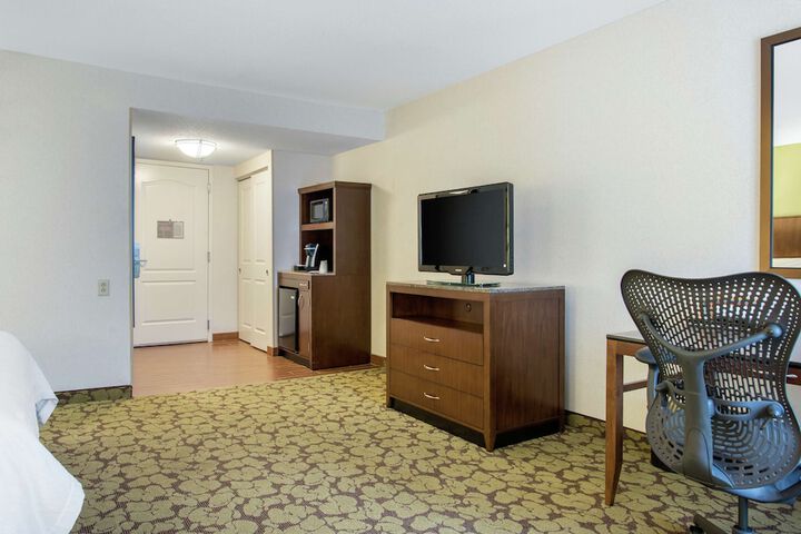 Room 27 of 44