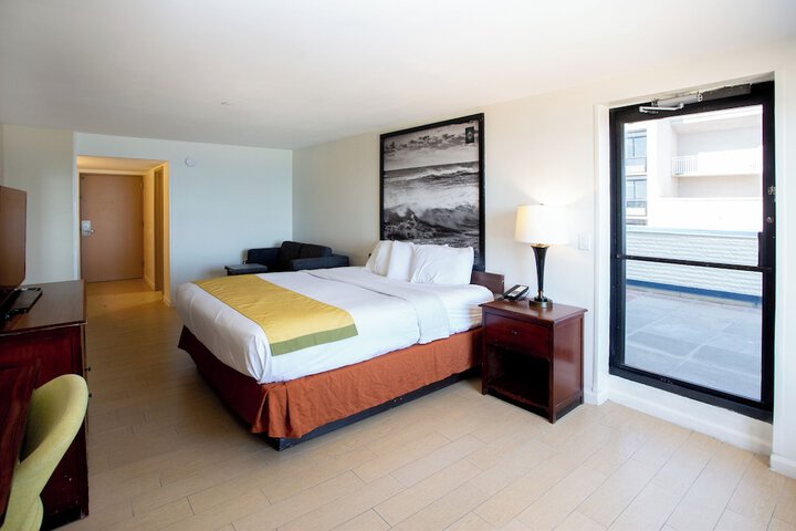 Room 16 of 42