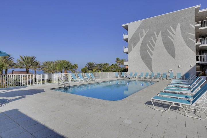 Pool 4 of 34