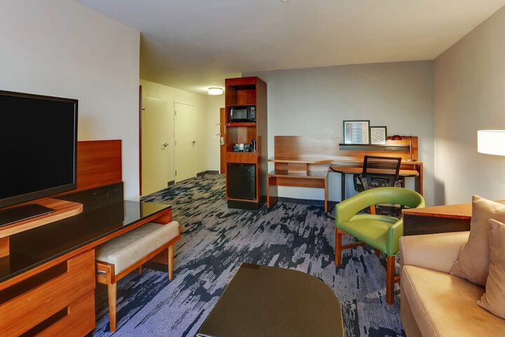 Room 33 of 52