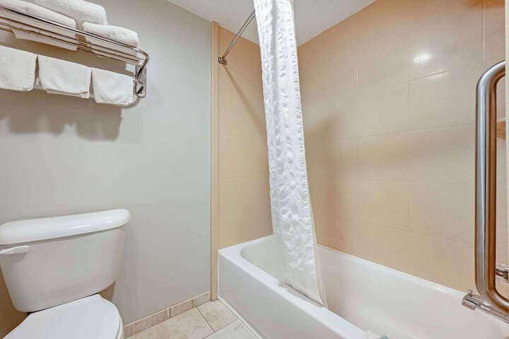 Best Western Ashbury Inn