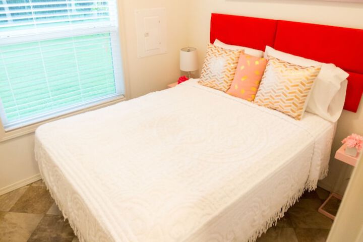 Room 46 of 187