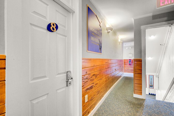 Surf City Hotel