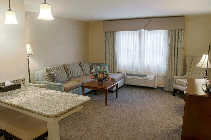 Room 18 of 33