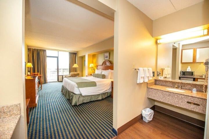 Room 15 of 24