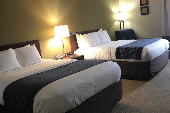 Room 17 of 34