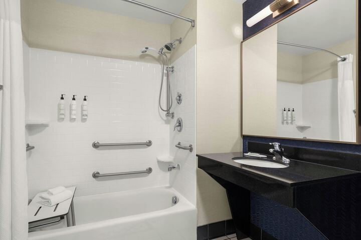 Fairfield Inn & Suites Marietta