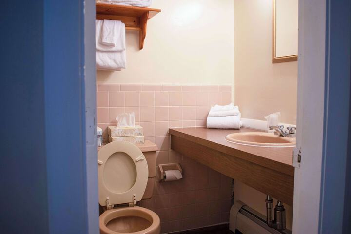 Room 135 of 154