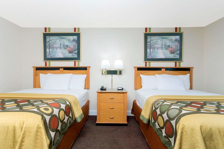 Room 12 of 17