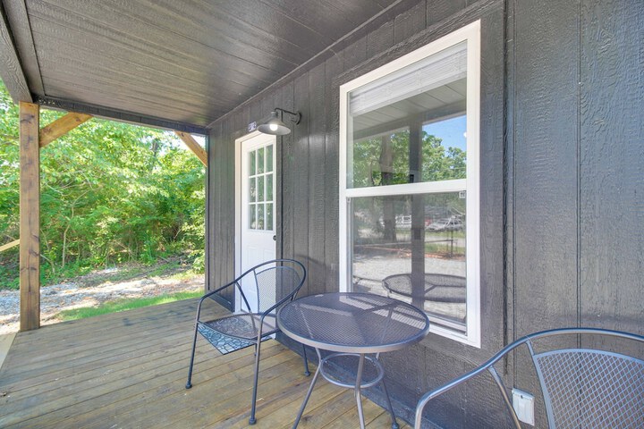 Close to Lake: Grove Cabin w / Shared Fire Pit!