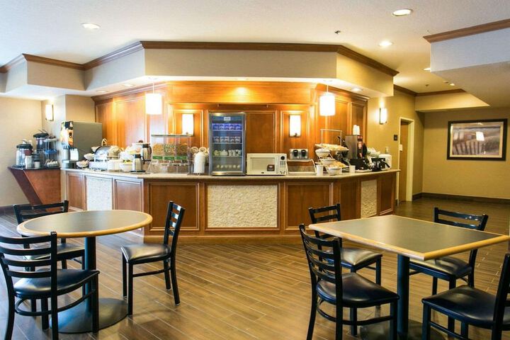 Comfort Suites Benton Harbor - St. Joseph