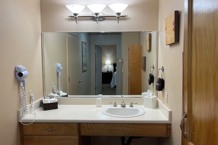Room 53 of 97