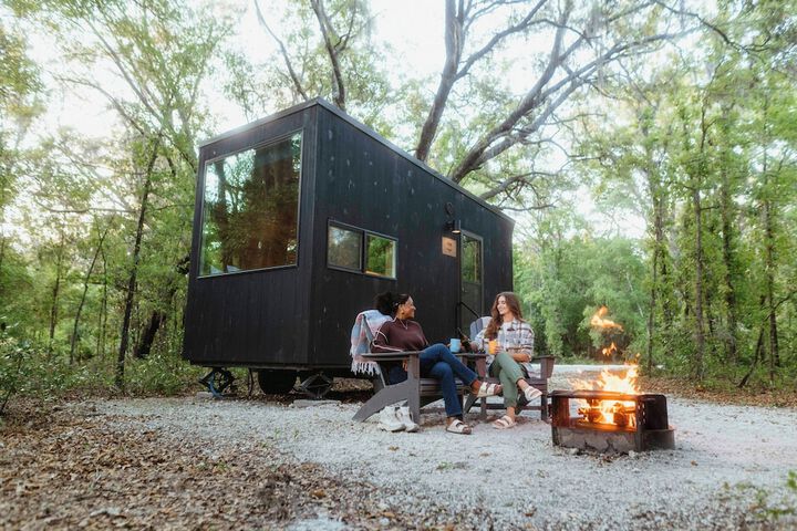Postcard Cabins Asheboro Outdoor Collection by Marriott Bonvoy