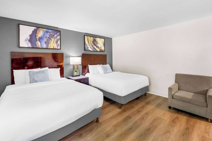 Room 40 of 51