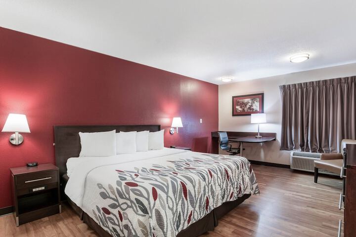 Room 21 of 38