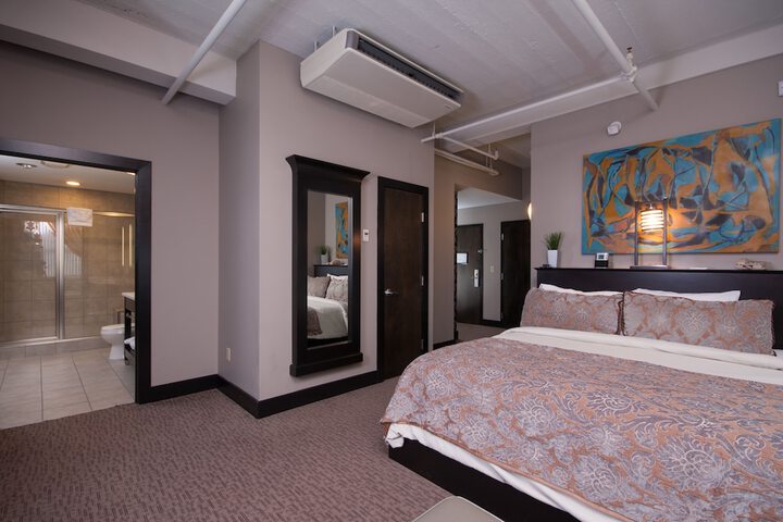 The Giacomo Niagara Falls NY an Ascend Collection Hotel