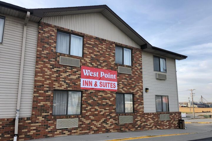 Hotel 4 of 32