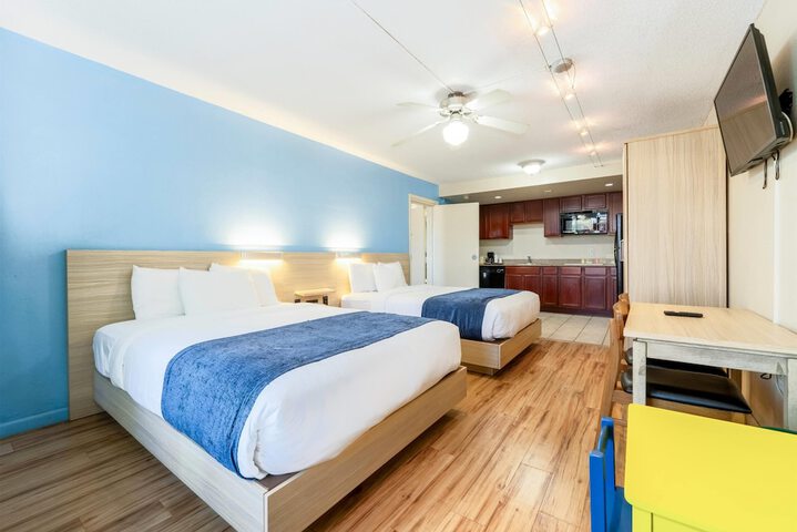 Ramada by Wyndham Hotel & Water Park