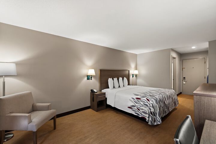 Room 18 of 34