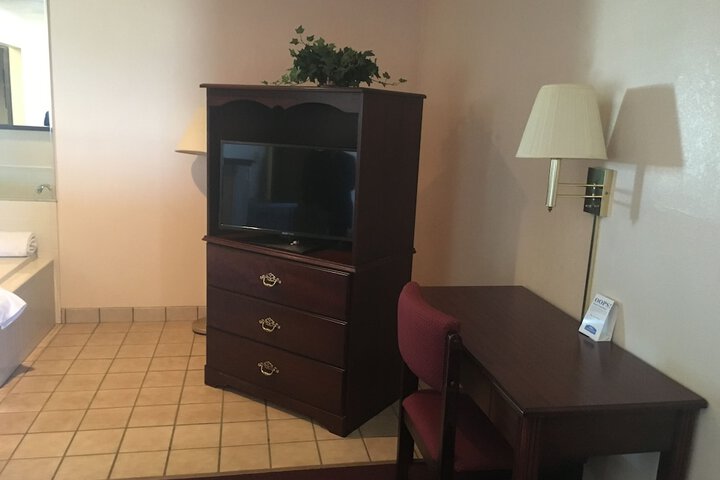 Room 15 of 21