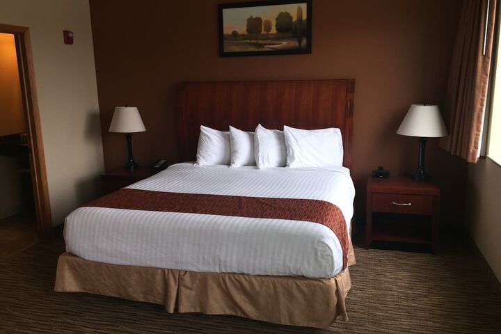 Room 35 of 47