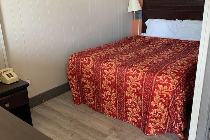 Stadium View Inn