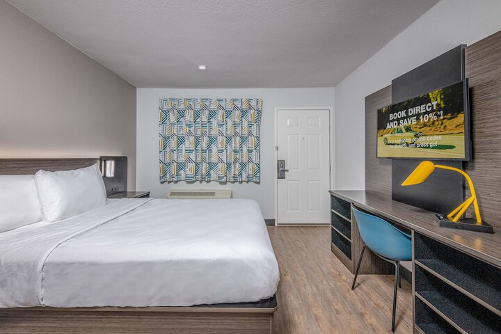 Room 20 of 24