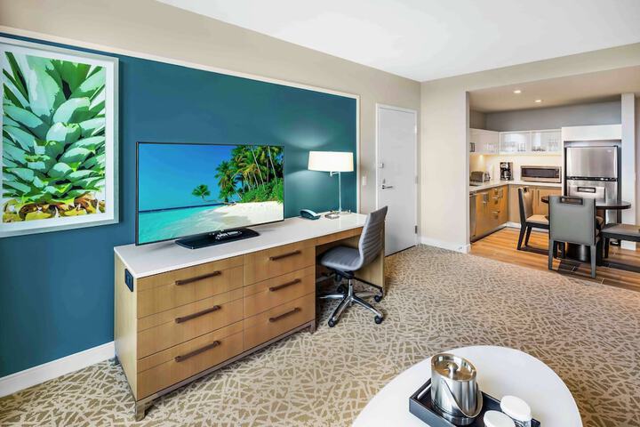 Room 37 of 106