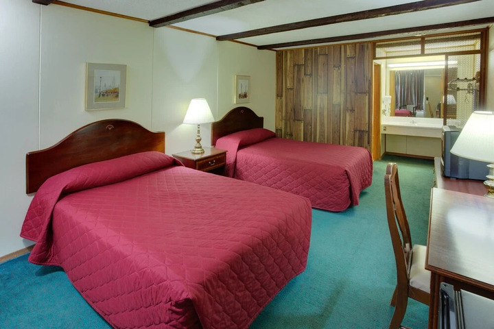 Vienna Wolf Trap Hotel / Tysons Corner