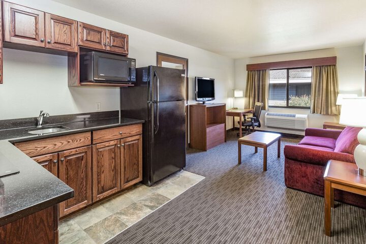 Room 15 of 25