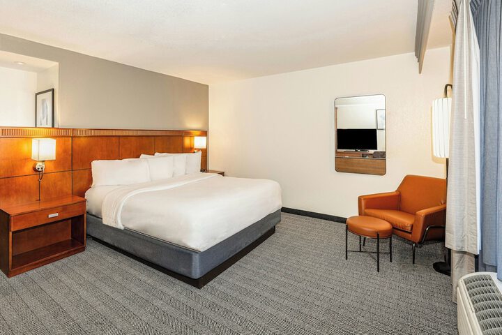 Courtyard by Marriott Wichita at Old Town