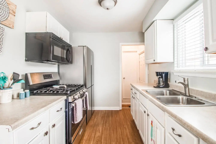 Beautiful Retreat Home Near Auburn Hills Waterford