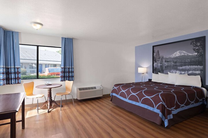 Room 34 of 35