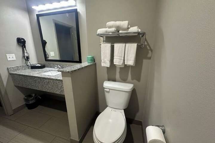 Room 15 of 34