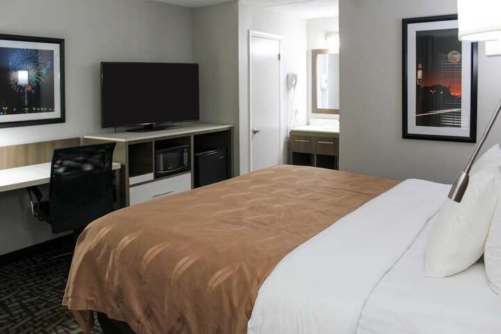 Quality Inn Athens I-65 / Huntsville Area West