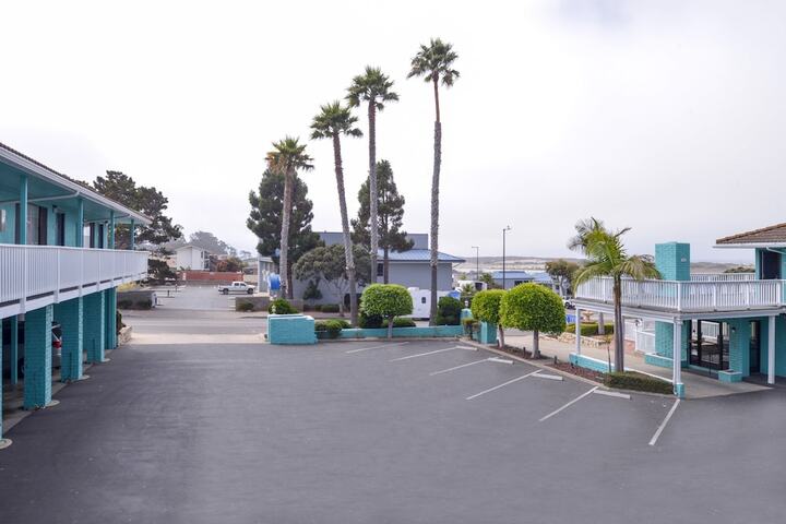Hotel 4 of 49