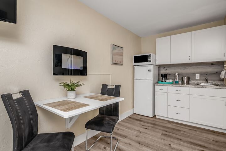 Room 12 of 52