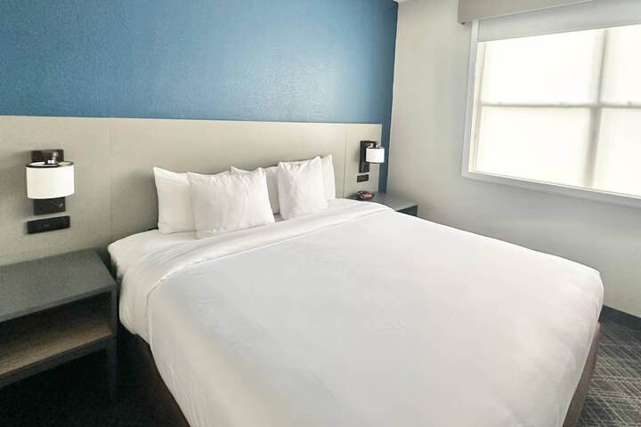 Comfort Inn & Suites Cartersville - Emerson Lake Point