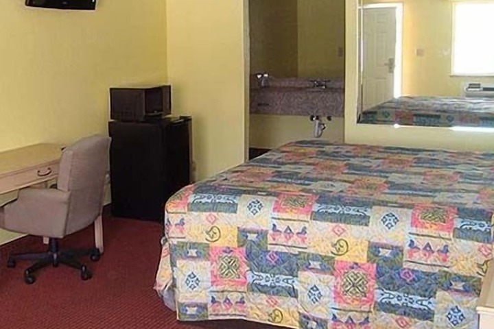 Room 25 of 45